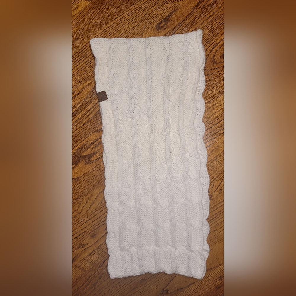 C.C White Off White Cable Knit Scarf